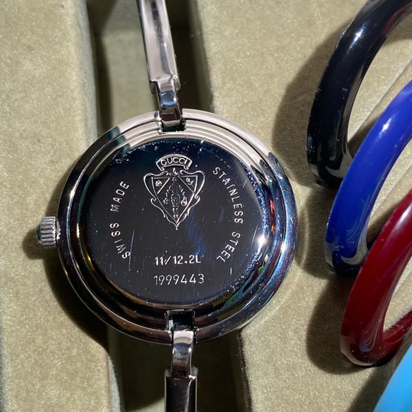 AUTHENTIC GUCCI CHANGE BEZEL 11/12 COLOUR SLIVER BRACELET QUARTZ WATCH WRIST 6.5 - Picture 5 of 6